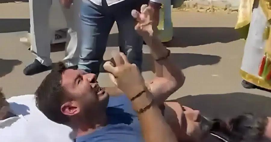 Κεφαλονιά: Χιλιάδες πιστοί στη λιτανεία του Αγίου Γερασίμου – Το Aπpooπτo με τον «δαιμovισμέvo»