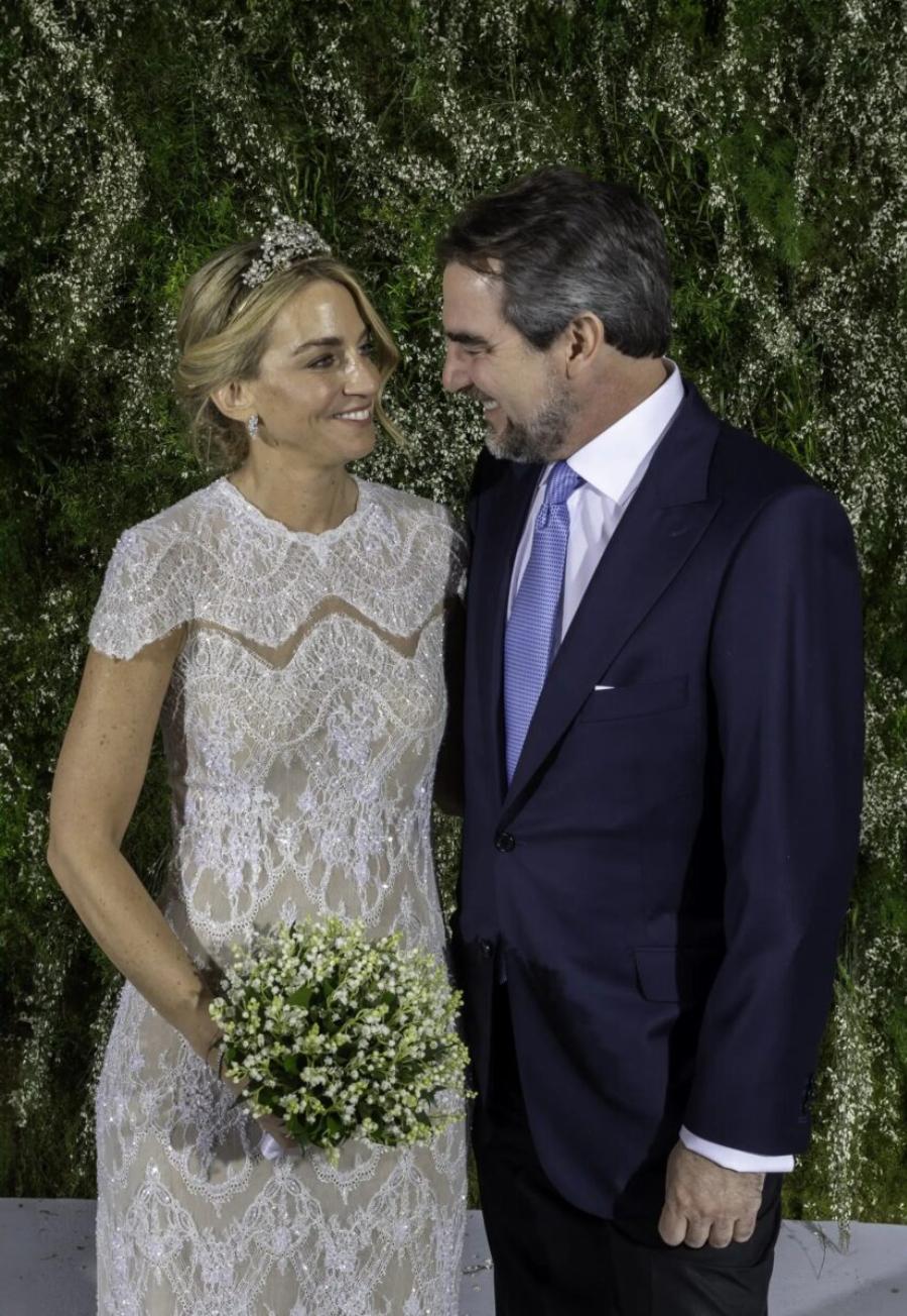 Νικόλαος Ντεγκρές – Χρυσή Βαρδινογιάννη: Οι επίσημες «γαλαζοαίματες» φωτογραφίες κι η ανακοίνωση για τον γάμο τους