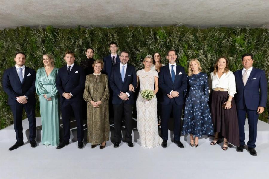 Νικόλαος Ντεγκρές – Χρυσή Βαρδινογιάννη: Οι επίσημες «γαλαζοαίματες» φωτογραφίες κι η ανακοίνωση για τον γάμο τους