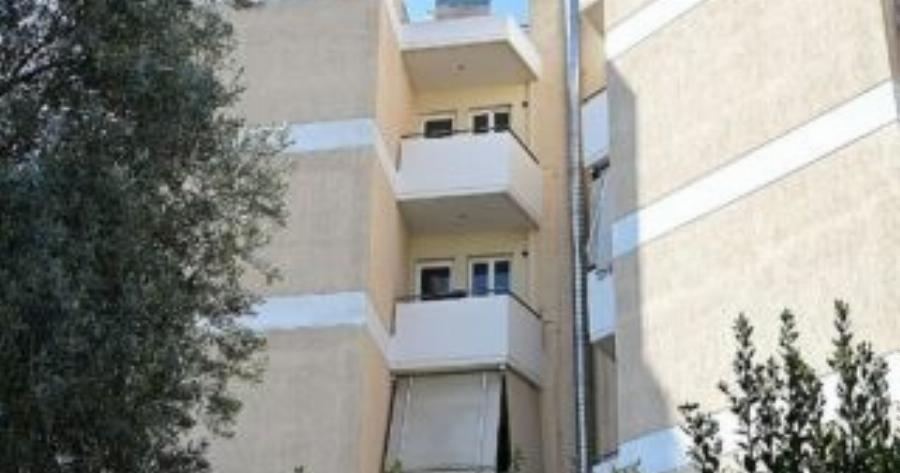 Θρίλερ στο Μαρούσι: Τι άκουσε η γειτόνισσα δευτερόλεπτα πριν η 27χρονη βρεθεί στο κενό – Η λέξη που «έκαψε» τον σύζυγο!