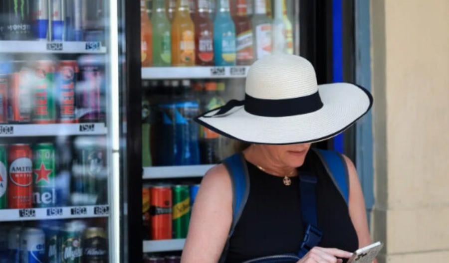 Δυσάρεστα νέα για νερά, χυμούς, μπύρες και αναψυκτικά στην Ελλάδα από 1η Ιουλίου