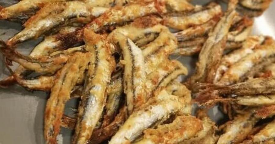 Έτσι κάνω τον γαύρο στο φούρνο και γίνεται καλύτερος από τηγανητός