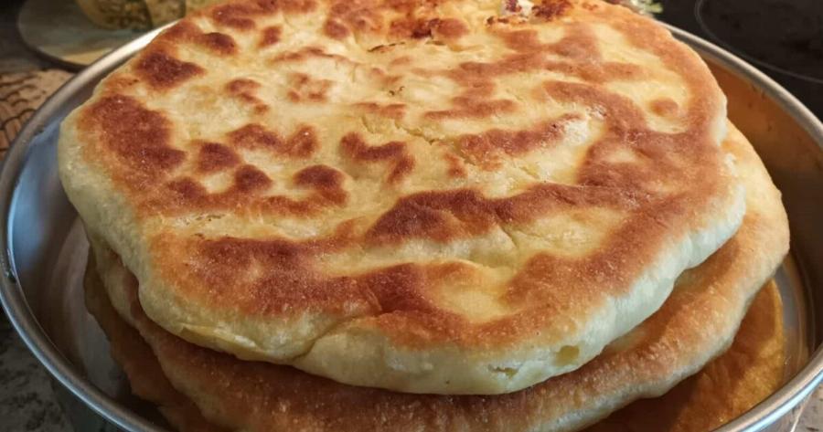 Τηγανοκουλούρες με φέτα αφράτες και τραγανές – Η εύκολη συνταγή που πετυχαίνει πάντα