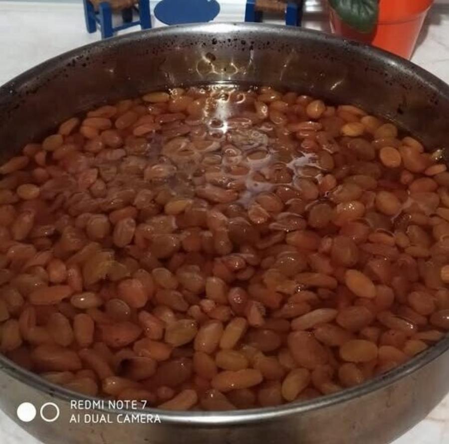 Γλυκό σταφύλι που δένει μόνο του – Πανεύκολο