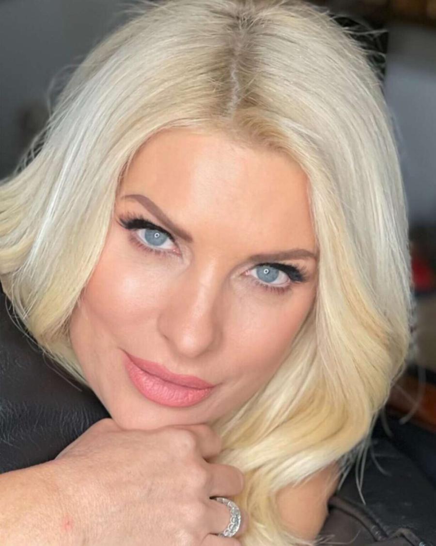 Τρισευτυχισμένη στα 55 η Ελένη Μενεγάκη, μαθεύτηκε το ευχάριστο!