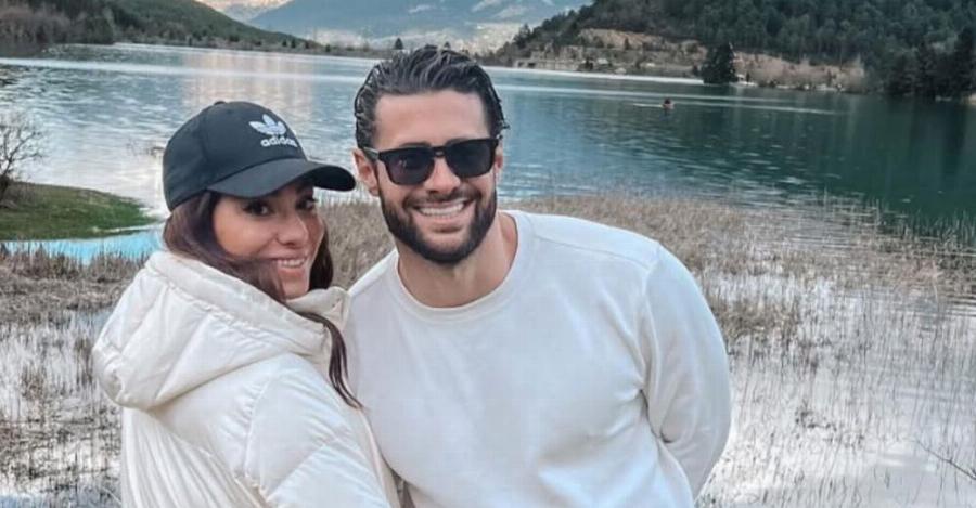 Κωνσταντίνος Βασάλος: Το on air σχόλιο για την εγκυμοσύνη της Ευρυδίκης Βαλαβάνη – «Είναι λίγο… »