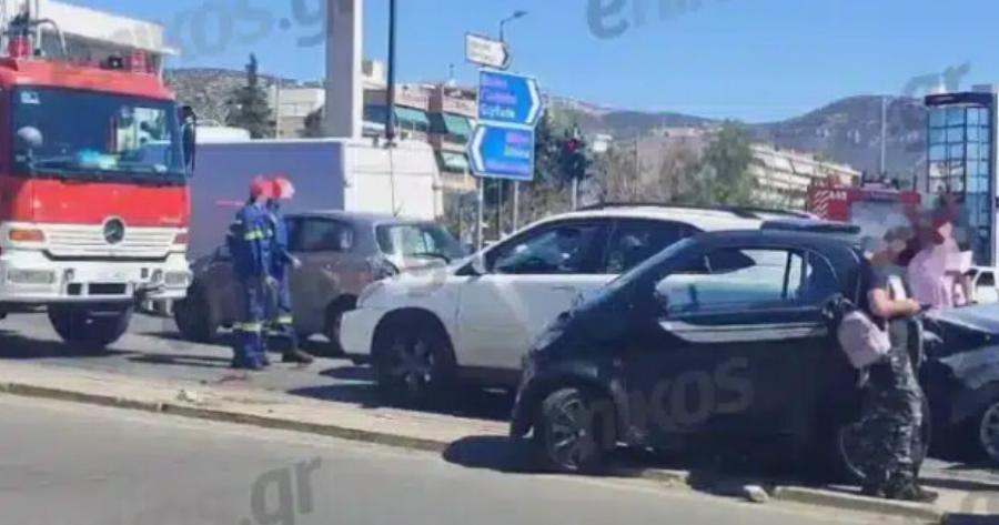 Καραμπóλα σοκ στη λεωφόρо Αλίμου