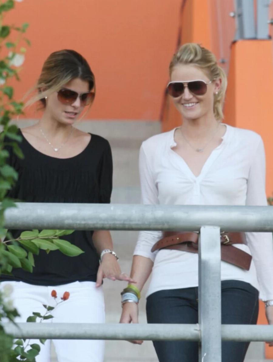 Βρέθηκε η «εξαφανισμένη» Αθηνά Ωνάση – Η νέα ζωή σε ξύλινη βίλα στην Ολλανδία, η κυοφορία και η ανανεωμένη της εικόνα