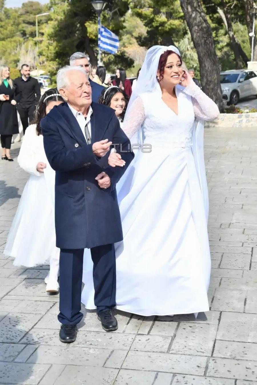 Παντρεύτηκαν η Μπάγια Αντωνοπούλου και ο Νίκος Κώτσης λιγο πριν γίνουν γονείς για πρώτη φορά – Φωτογραφίες & Βίντεο