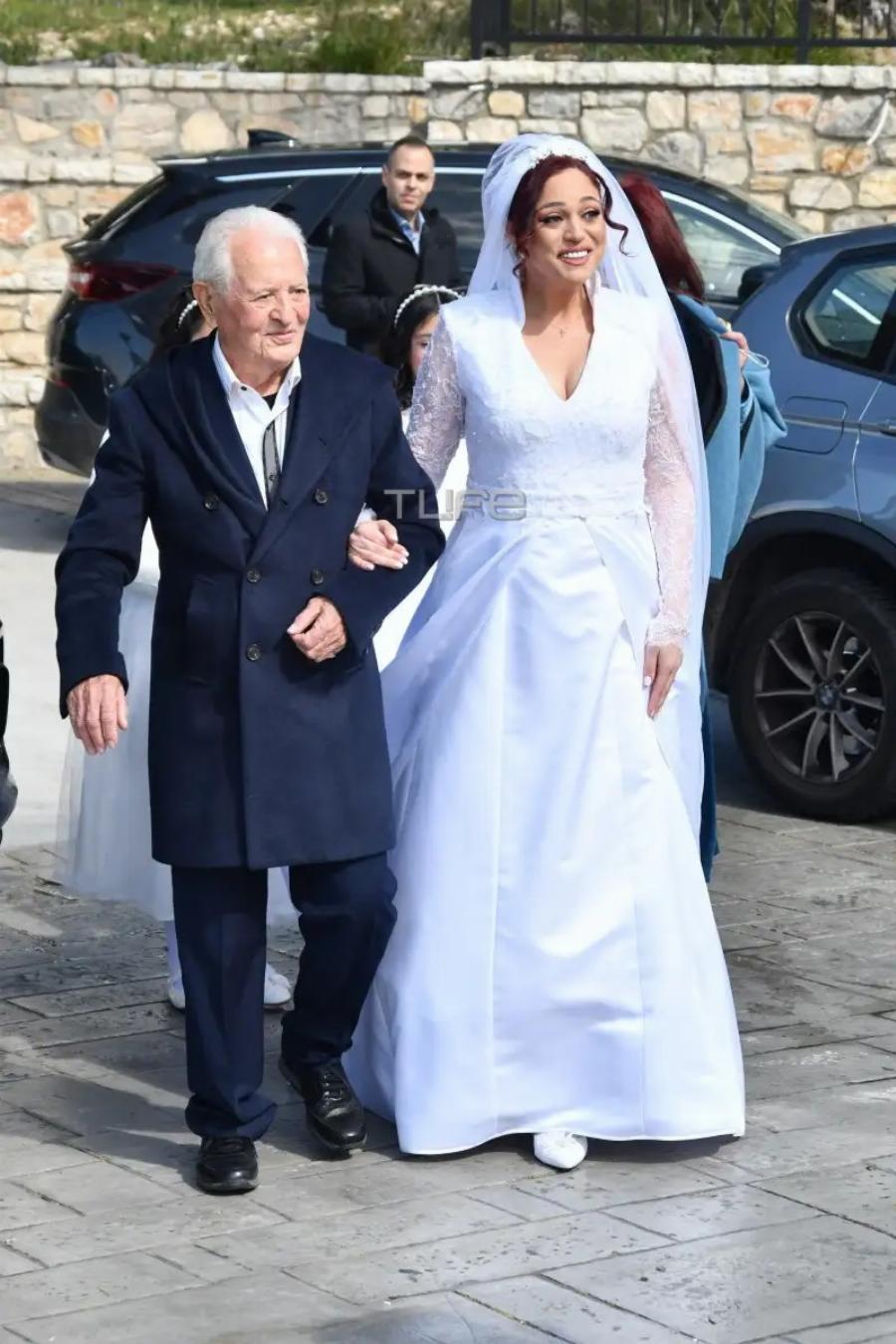 Παντρεύτηκαν η Μπάγια Αντωνοπούλου και ο Νίκος Κώτσης λιγο πριν γίνουν γονείς για πρώτη φορά – Φωτογραφίες & Βίντεο