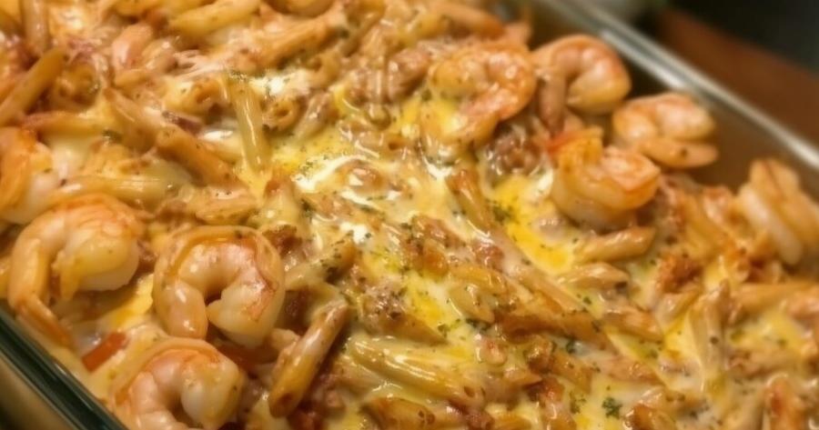 Μακαρόνια φούρνου με γαρίδες που θυμίζουν εστιατόριο
