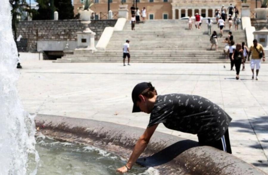 Συναγερμός για τον καιρό στην Ελλάδα: Τι είναι το σύνδρομο «βραστού βατράχου» – Τι μας περιμένει Ιούλιο και Αύγουστο