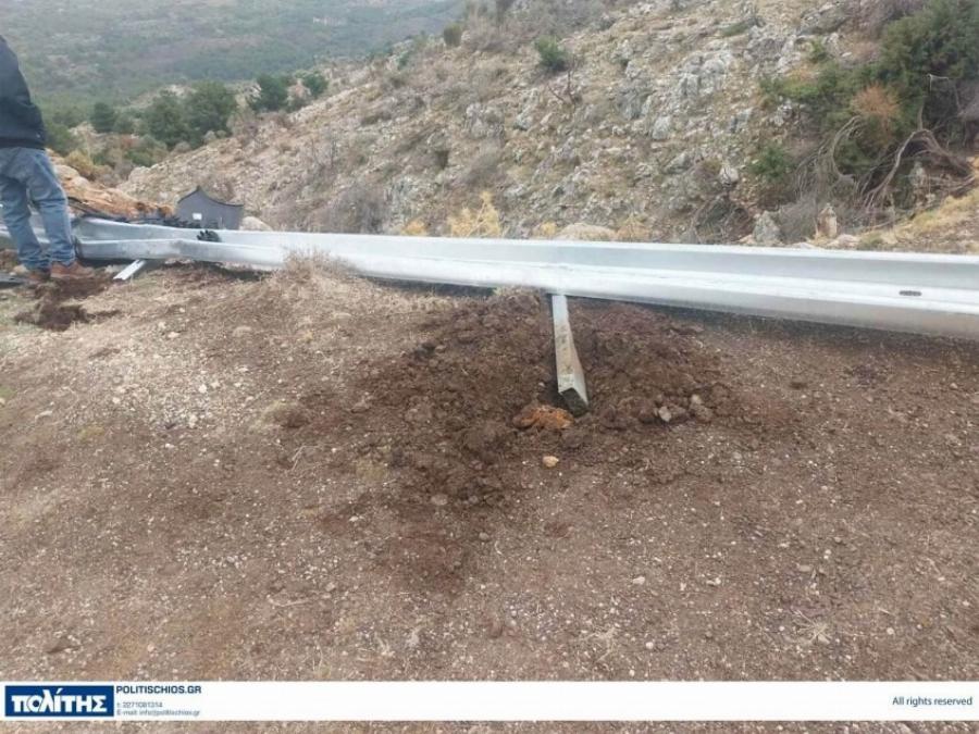 Aπίστευτo τροχαίo με 97χρονο οδηγό – Έπεσε σε χαράδρα 10 μέτρων