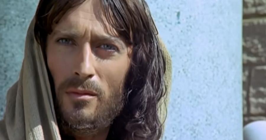 Ο Ιησούς από τη Ναζαρέτ: Πώς είναι 48 χρόνια μετά ο πρωταγωνιστής της σειράς, Ρόμπερτ Πάουελ
