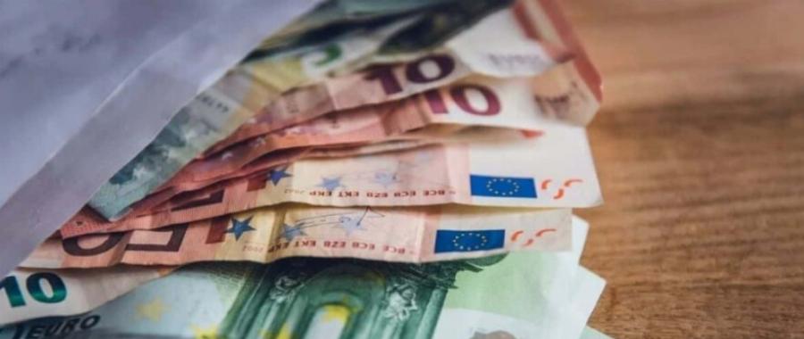 Μέχρι 1.000 ευρώ στις τσέπες με χαμόγελα: «Έσκασε» η χαρμόσυνη είδηση για πολυαναμενόμενο επίδομα