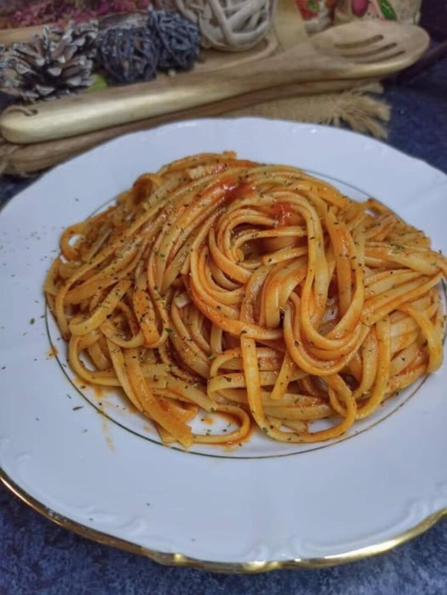 Η Σκορδομακαρονάδα της Γιαγιάς που Μυρίζει Ελλάδα – Με Καβουρδισμένο Πελτέ που Απογειώνει τη Γεύση!