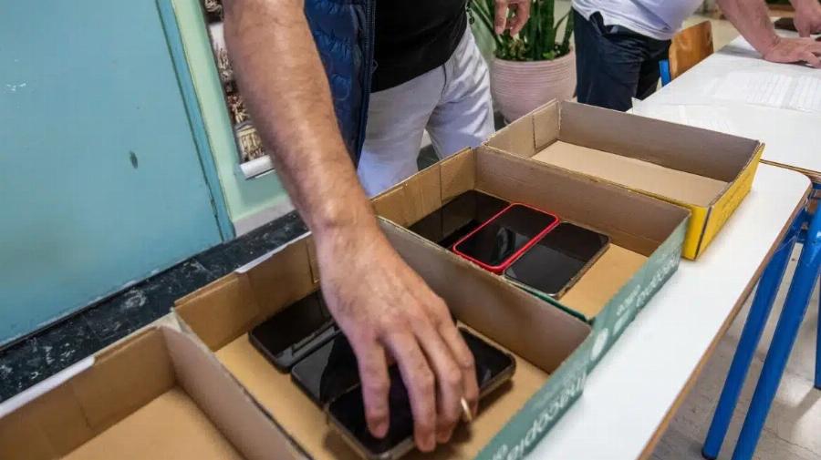 Πανελλαδικές 2025: Μαθητής μηδενίστηκε επειδή χτύπησε το κινητό του την ώρα της εξέτασης