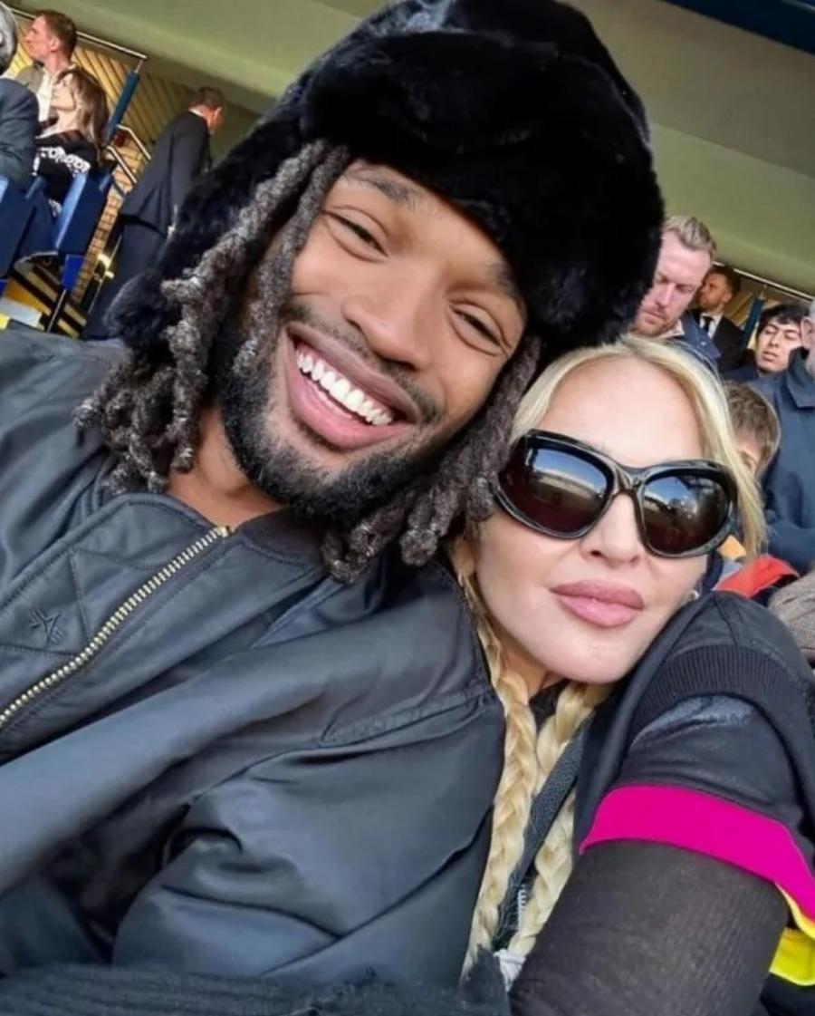 «Είναι 28, Auτn είναι 66»: Η Μαντόνα βγαίνει με έναν 28χρονο που θα μπορούσε να είναι εγγονός της