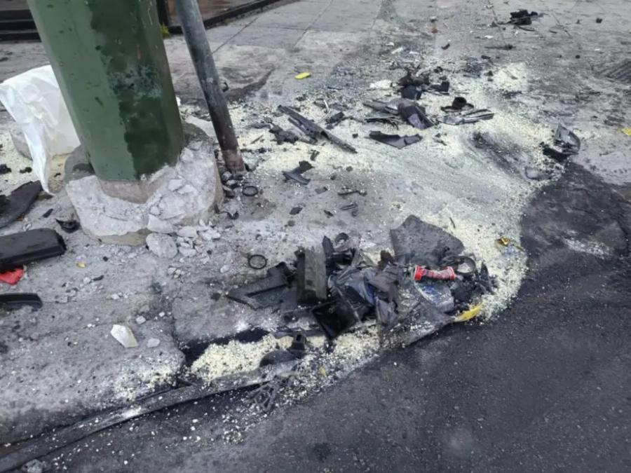 Τραγωδία: Νεκρός οδηγός ταξί και τρεις τραυματίες στην Αθήνα – Βίντεο από την επιχείρηση απεγκλωβισμού