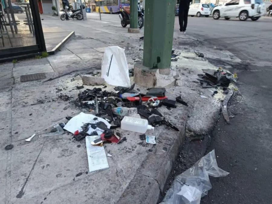 Τραγωδία: Νεκρός οδηγός ταξί και τρεις τραυματίες στην Αθήνα – Βίντεο από την επιχείρηση απεγκλωβισμού