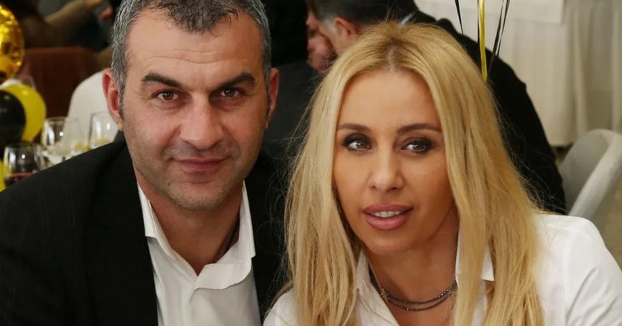 Χαμογελάει ξανά ο Τραϊανός Δέλλας, 4 μήνες μετά τον θάνατο της Γωγώς Μαστροκώστρα! Ανακοίνωσε τα ευχάριστα με 3 λέξεις