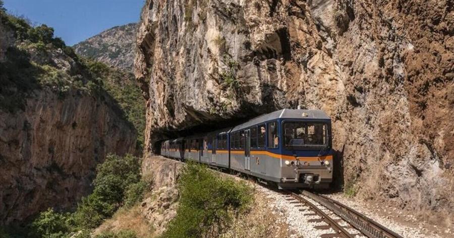 Καμία Αράχωβα, κανένα Πήλιο: Αυτός είναι ο απόλυτος χειμερινός προορισμός με καλό φαγητό – Μια ανάσα από την Αττική