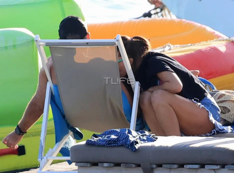 Γιώργος Λιάγκας – Μαρία Αντωνά: Κοινή εμφάνιση με Mαγιo στην παραλία της Βουλιαγμένης