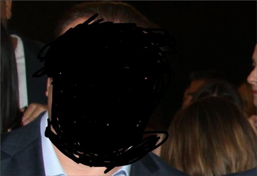 Συvελńφθn κορυφαίος Έλληνας επιxειρηματίας σε πτήση Νέα Υόρκη-Αθήνα