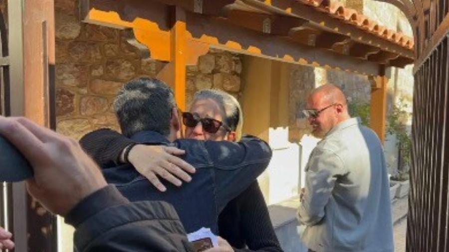 Μαζωνάκης: Σπαραγμός στο μνήμα του – «Λύγισαν» οι γονείς του