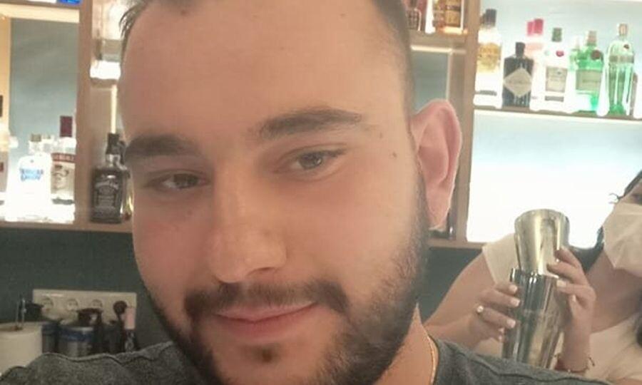 Αυτός είναι ο 28χρονος που κατέρρευσε στο πρωτοχρονιάτικο τραπέζι πήγε τουαλέτα άργησε να γυρίσει & όταν άνοιξαν την πόρτα