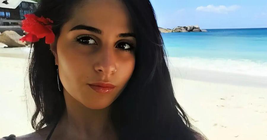 Ίσως η ομορφότερη Ελληνίδα σήμερα: Η 18χρονη καλλονή που ποζάρει στη φωτογραφία είναι κόρη πασίγνωστης Ελληνίδας ηθοποιού