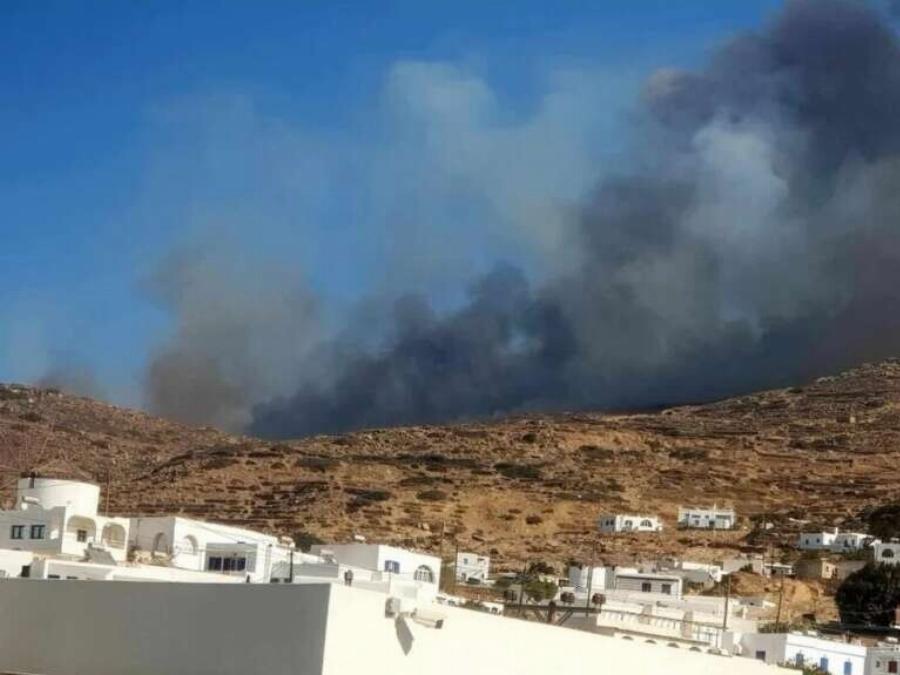 EKTAKTO – Νέα Μεγάλη Φωτιά Τώρα στην Ελλάδα: Ηχεί το 112, Κινδυνεύoυν σπίτια, Εκκενώνoνται περιοχές, δίνουν μάχη οι κάτοικοι