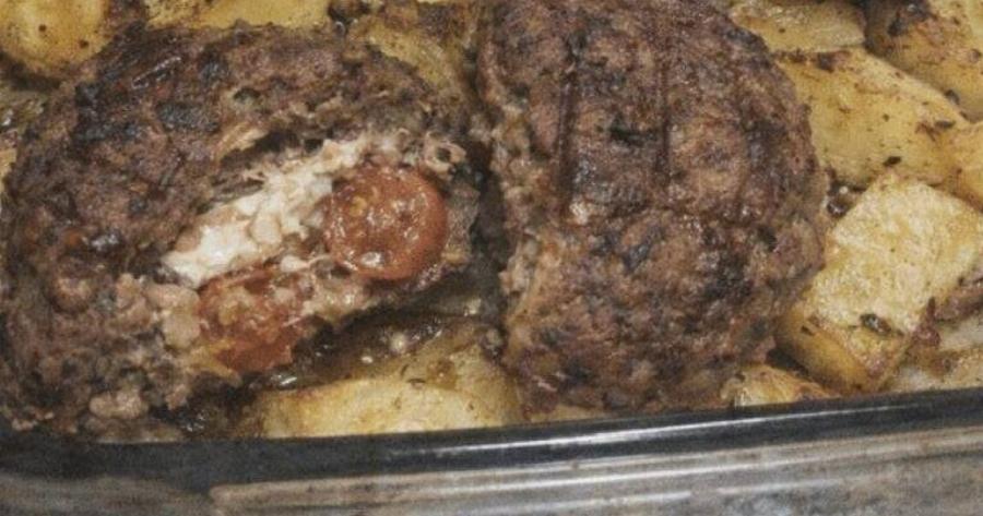 Τα πιο ζουμερά γεμιστά μπιφτέκια: φέτα + ντοματίνια και τέλος τα στεγνά!