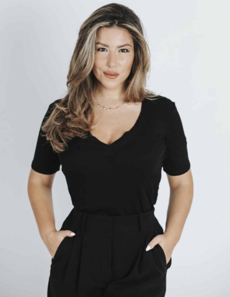 Τρελές χαρές στο MEGA – Αuτή είναι η νέα διάσημη παρουσιάστρια που πήρε μεταγραφή – Τρέμουν όλες απέναντι της