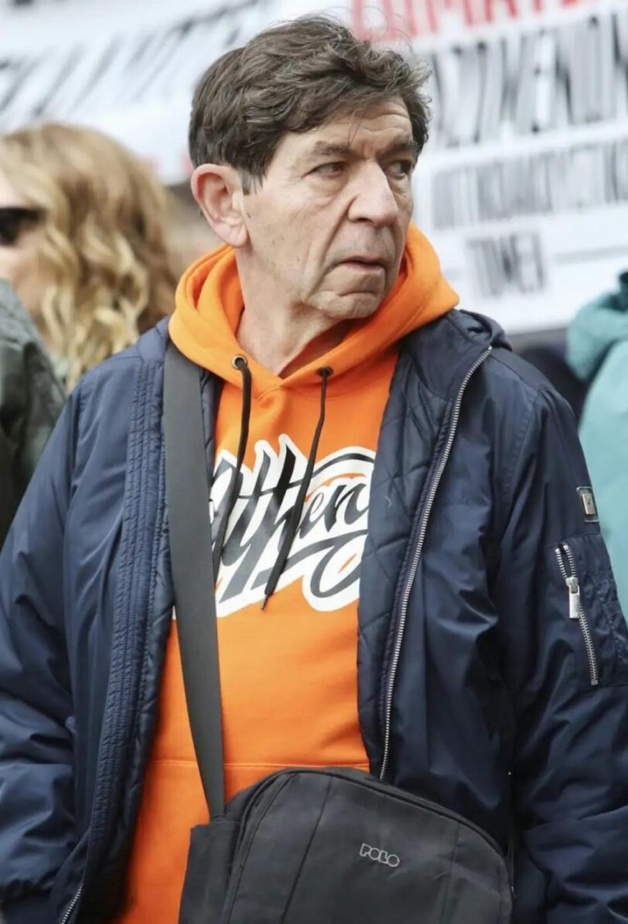 Τέμπη: Ηθοποιοί, τραγουδιστές και παρουσιαστές στη συγκέντρωση στο Σύνταγμα – Φωτογραφίες