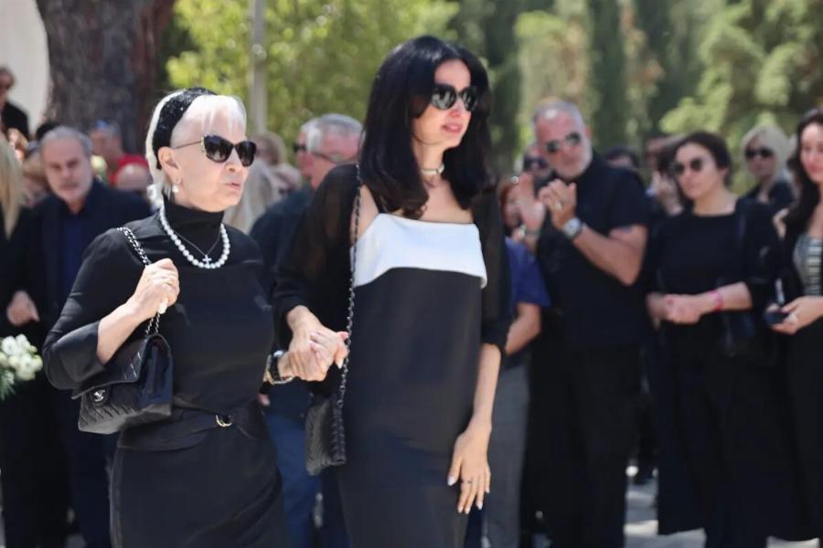 Έλενα Σαγανά: Το άγνωστο παρελθόν της – Ποια είναι πραγματικά η κατά 30 χρόνια μικρότερη σύντροφος του Γαλανού