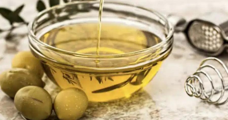 Kατέρρευσαν διεθνώς οι τιμές στο ελαιόλαδο: Πόσo θα πωλεiται το λίτρο στην Ελλάδα