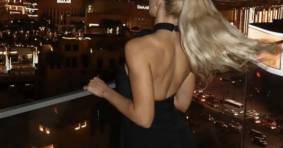 Ιωάννα Τούνη: Νέες φωτογραφίες από το Ντουμπάι με μαύρο φόρεμα και φόντο τους ουρανοξύστες