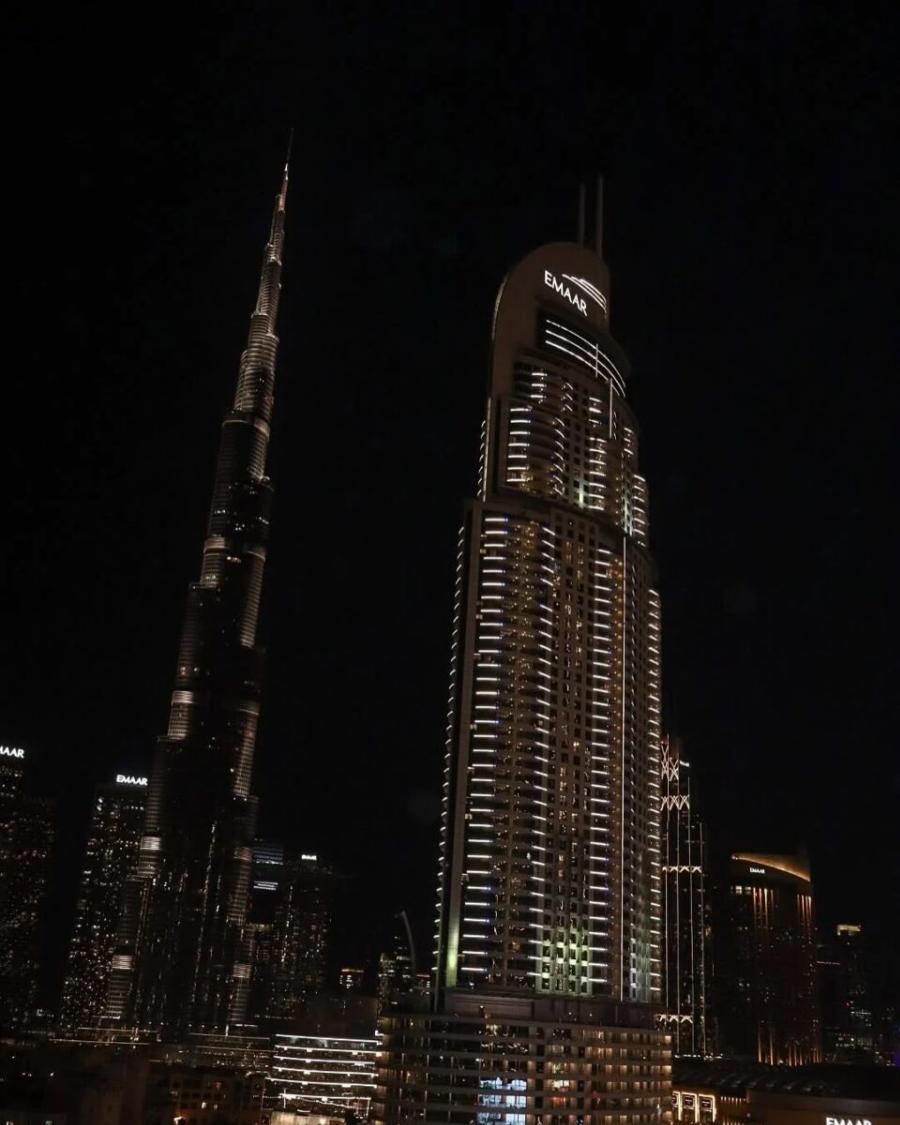 Ιωάννα Τούνη: Νέες φωτογραφίες από το Ντουμπάι με μαύρο φόρεμα και φόντο τους ουρανοξύστες