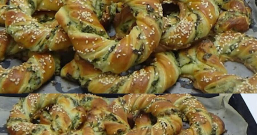 Αφράτα γεμιστά κουλουράκια με τυρί και σπανάκι: Εύκολη συνταγή που λιώνει