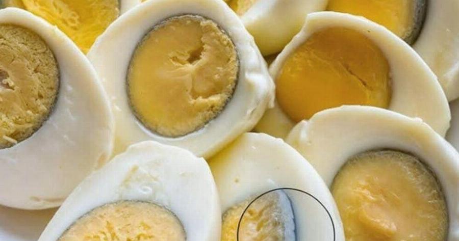 Αν τα αυγά σας έχουν πράσινο δακτύλιο γύρω από τον κρόκο, σημαίνει ότι.