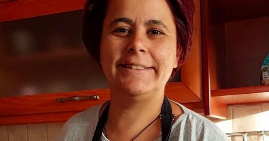 Σαρώνει στο TikTok: 39χρονη αγρότισσα από τα Γιαννιτσά μοιράζεται βίντεο με τις λαχταριστές συνταγές της και Tpελαivει το διαδίκτυο