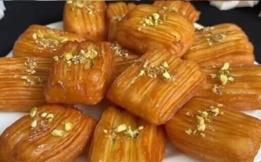 ΣΟΥΠΕΡ ΓΡΗΓΟΡΗ ΚΑΙ ΕΥΚΟΛΗ ΣΥΝΤΑΓΗ… Αν έχετε 2 αυγά και αλεύρι, ετοιμάστε αυτό το νόστιμο επιδόρπιο…