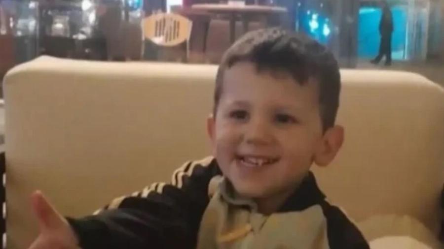 Έφτασε στο κοιμητήριο Καλλιθέας η σορός του 3χρονου Άγγελου