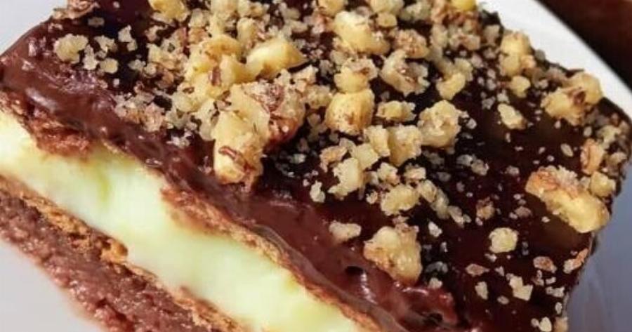 Άσε ό,τι κάνεις και δες αυτό το γλυκό – Γίνεται σε 10 λεπτά και δεν θα ξανααγοράσεις τούρτα