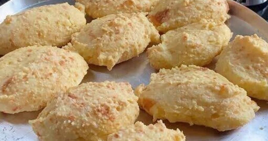 Μπουκιές που θυμίζουν τυροψωμάκι – τραγανές έξω, μαλακές μέσα