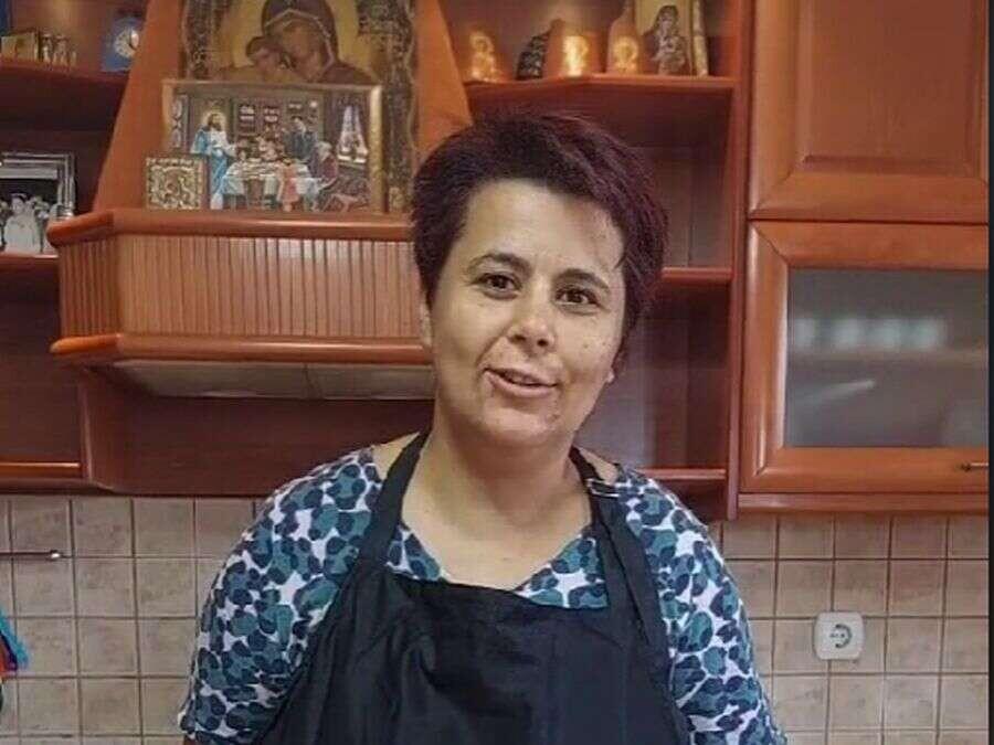 Σαρώνει στο TikTok: 39χρονη αγρότισσα από τα Γιαννιτσά μοιράζεται βίντεο με τις λαχταριστές συνταγές της και Tpελαivει το διαδίκτυο