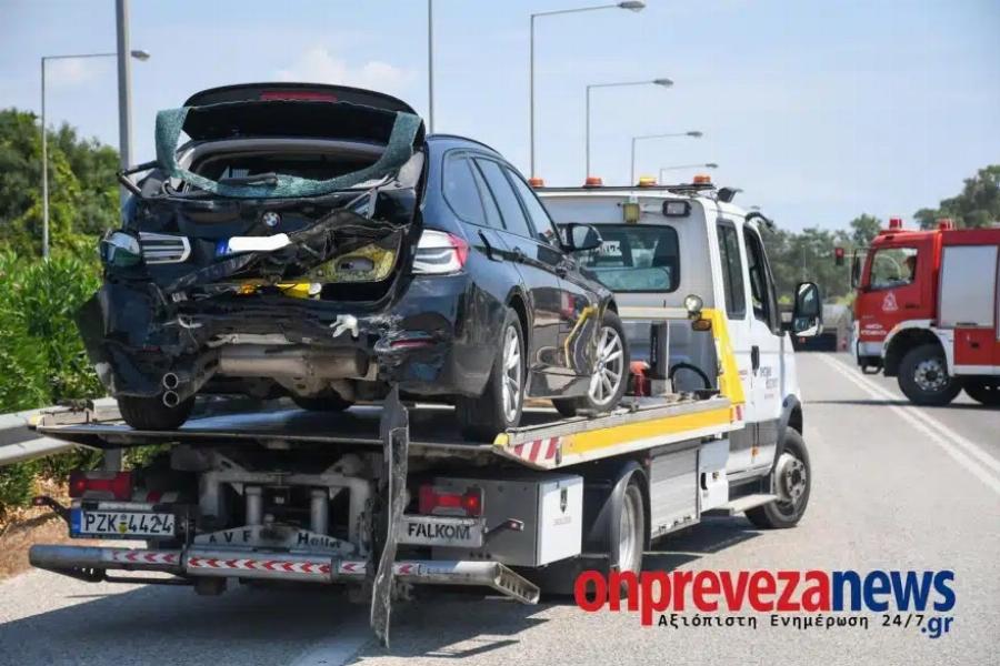 Σοβαρό τροχαίο στην Πρέβεζα: Φορτηγό συγκρούστηκε με τρία ΙΧ – Οκτώ τραυματίες, μεταξύ των οποίων και παιδιά