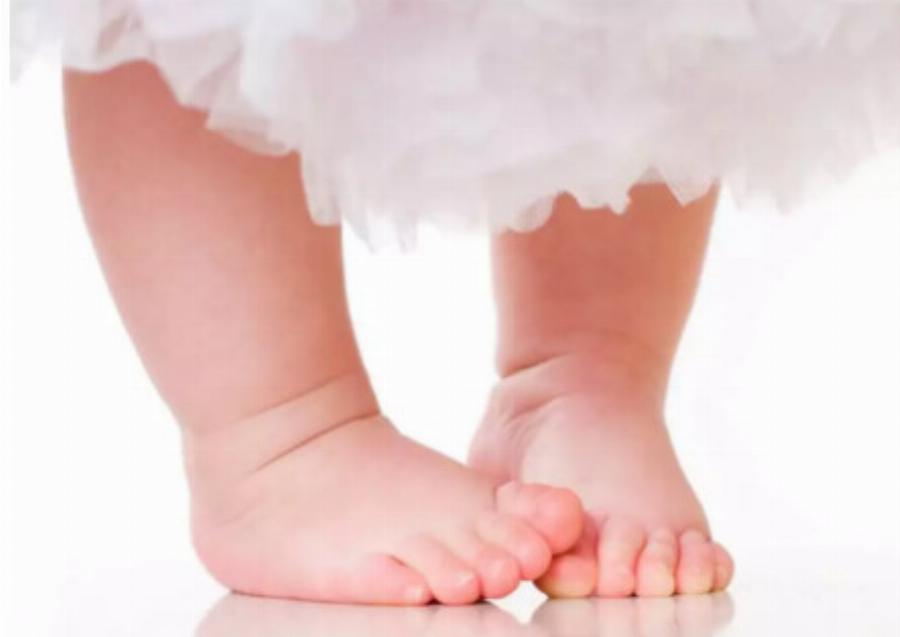 Νεκρό βρέφος 2,5 μηνών στη Λαμία: Η μάνα έκανε το λάθος, πήρε να το ταΐσει για να μην κλαίει κι έχασε τι αισθήσεις του