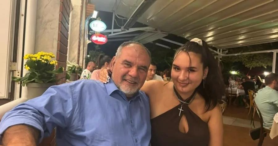 Θεσσαλονίκη: «Καλό ταξίδι αγγελούδι μου» – Ραγίζει καρδιές ο πατέρας της 20χρονης που πέθανε